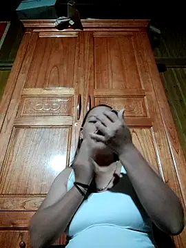 Snapshot of Seg_min chatting on October 25, 1:01 pm Seg min online show from October 25, 1:01 pm