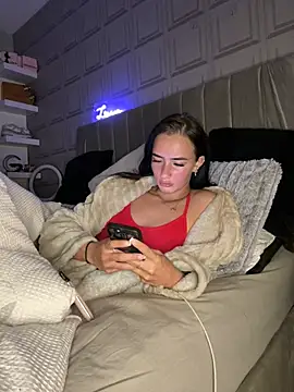 Spicy-Rosie20 online show from March 22, 1:09 am