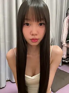 xinyu789 online show from April 18, 1:24 pm