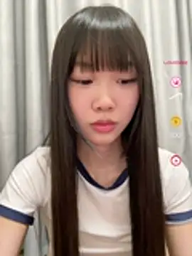 Snapshot of xinyu789 chatting on August 3, 4:02 pm xinyu789 online show from August 3, 4:02 pm