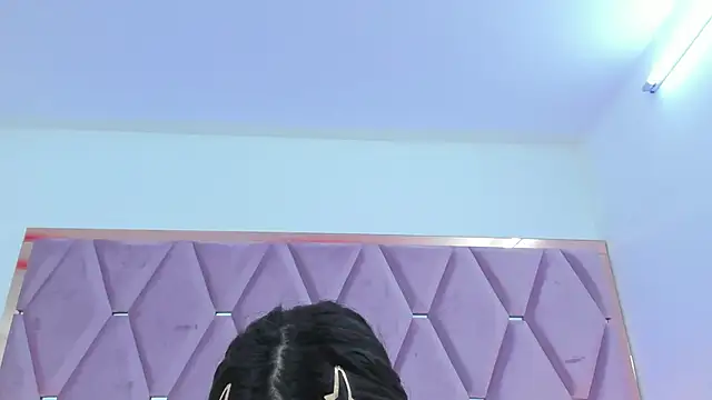 Snapshot of MaskedGirl_ chatting on October 11, 11:55 am MaskedGirl online show from October 11, 11:55 am