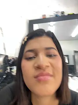 Snapshot of MaskedGirl_ chatting on October 20, 7:58 pm MaskedGirl online show from October 20, 7:58 pm