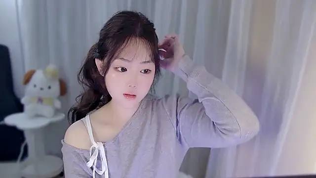 YUANYUAN-A online show from November 8, 8:40 am