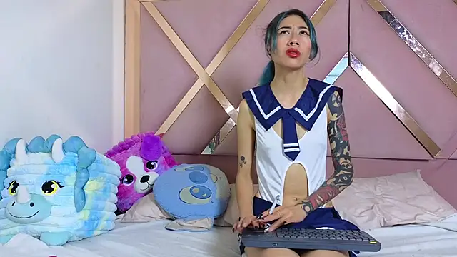 Sophia moo  online show from May 31, 5:57 am