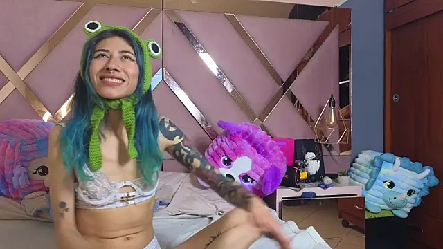 Sophia moo  online show from May 28, 6:21 am