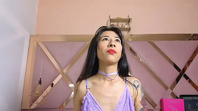 Sophia moo  online show from February 19, 5:59 am