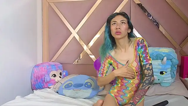 Sophia moo  online show from May 29, 7:25 am