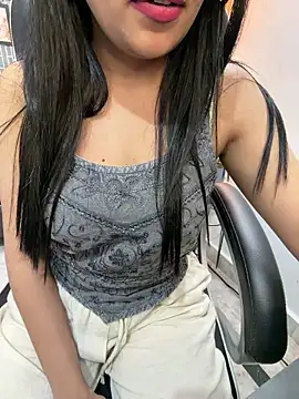 Riya-6969 online show from May 2, 12:49 am