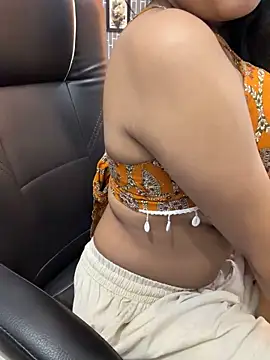 Riya-6969 online show from May 3, 3:37 pm