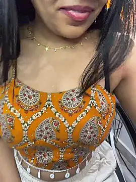 Riya-6969 online show from May 9, 4:38 am