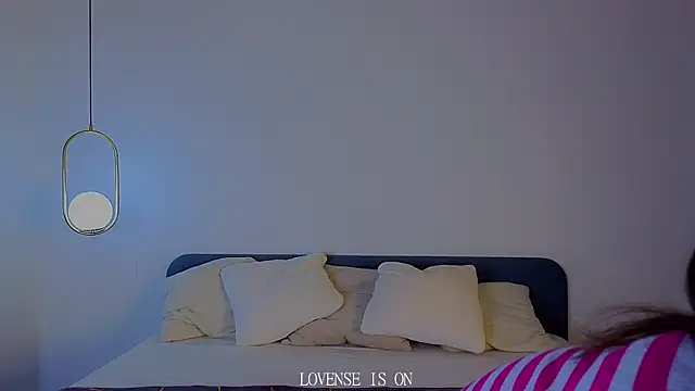 Snapshot of BritniBers chatting on November 21, 1:26 am BritniBers online show from November 21, 1:26 am