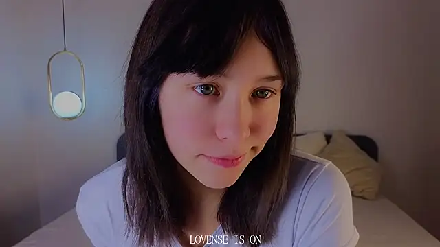 Snapshot of BritniBers chatting on November 18, 2:38 am BritniBers online show from November 18, 2:38 am