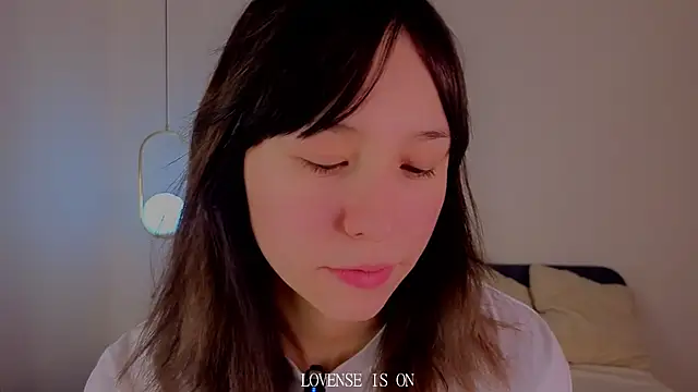 Snapshot of BritniBers chatting on November 27, 1:28 am BritniBers online show from November 27, 1:28 am