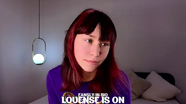 Snapshot of BritniBers chatting on October 24, 10:47 am BritniBers online show from October 24, 10:47 am