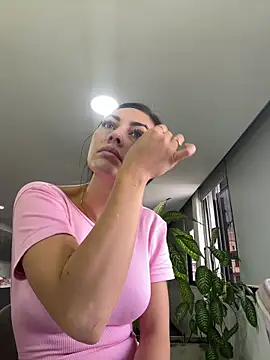 Isabellaa Palacios online show from May 4, 3:15 pm