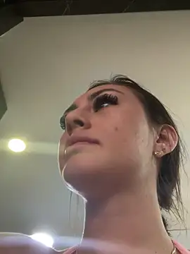 Isabellaa Palacios online show from April 9, 3:51 pm