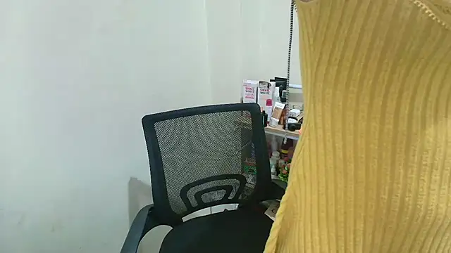 Aphrodities 28 online show from November 12, 9:24 am