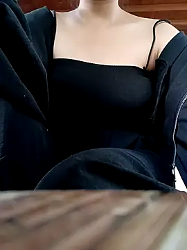 Snapshot of Ficity chatting on October 27, 12:44 am Ficity online show from October 27, 12:44 am