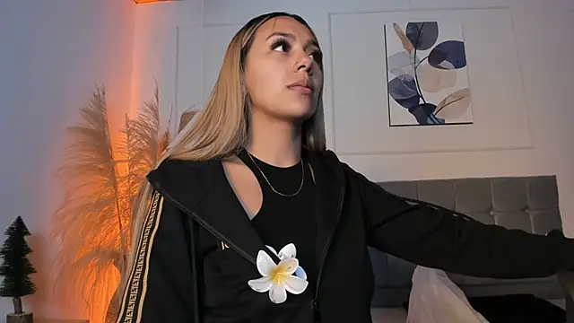 nikolevoshkie  online show from April 14, 8:14 pm