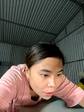 Snapshot of han-cute chatting on October 1, 2:21 pm han-cute online show from October 1, 2:21 pm