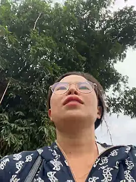 Snapshot of han-cute chatting on October 13, 12:34 am han-cute online show from October 13, 12:34 am