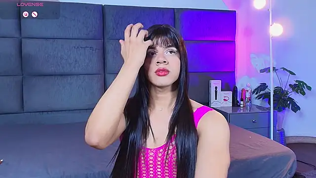 Slenna Moon online show from March 8, 12:05 am