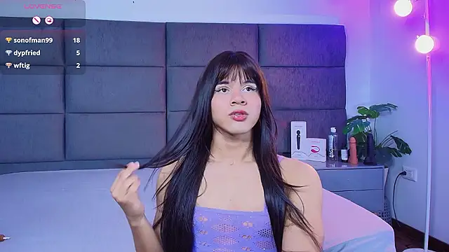 Slenna Moon online show from January 17, 3:21 am