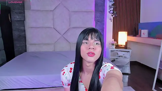 Slenna Moon online show from December 1, 4:57 am