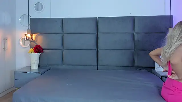 Slenna Moon online show from November 13, 3:10 am