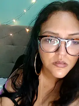 AuroraChest online show from November 26, 10:37 am