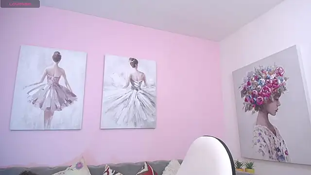 Snapshot of linda_morgan1 chatting on October 15, 12:24 pm linda morgan1 online show from October 15, 12:24 pm