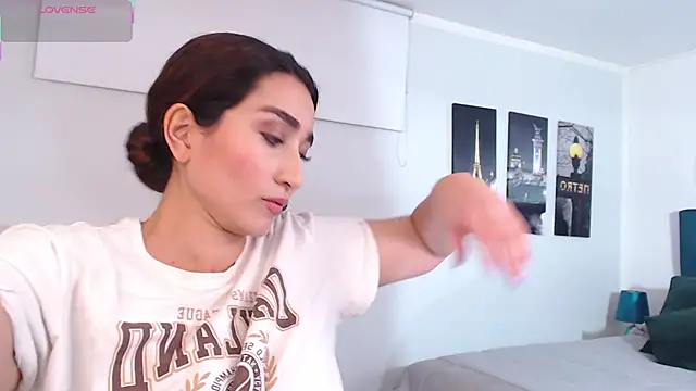 linda morgan1 online show from February 22, 11:45 am