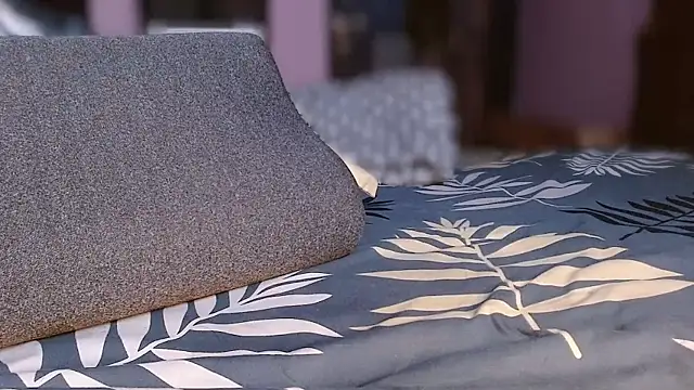 funndudd online show from April 5, 1:01 am