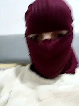 Snapshot of Ahalm chatting on November 28, 9:26 pm Ahalm online show from November 28, 9:26 pm