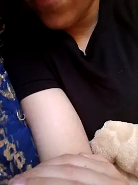 Snapshot of Ahalm chatting on October 1, 2:43 pm Ahalm online show from October 1, 2:43 pm