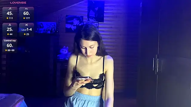 Snapshot of Shyselly chatting on November 18, 5:16 pm Shyselly online show from November 18, 5:16 pm