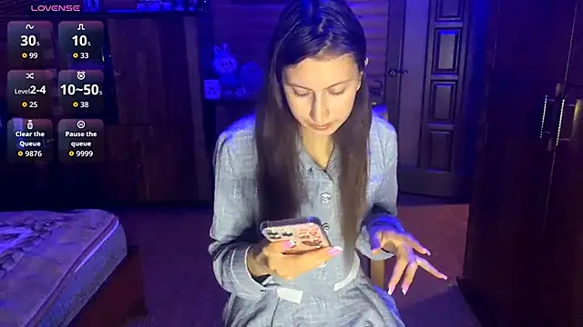 Snapshot of Shyselly chatting on October 20, 5:24 pm Shyselly online show from October 20, 5:24 pm