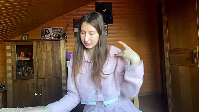 Snapshot of Shyselly chatting on October 5, 2:19 pm Shyselly online show from October 5, 2:19 pm