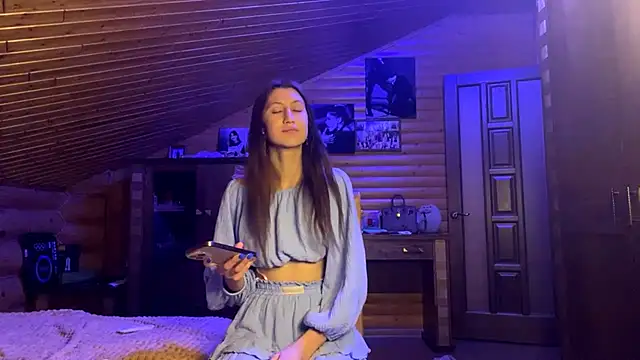 Snapshot of Shyselly chatting on September 11, 4:29 pm Shyselly online show from September 11, 4:29 pm