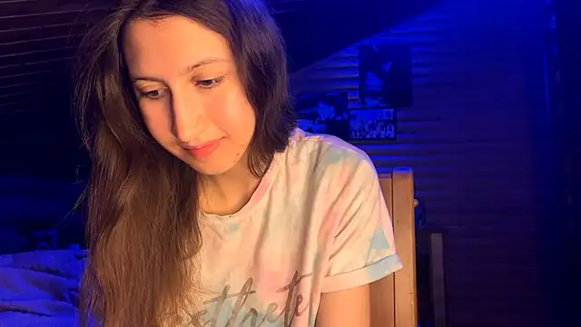 Snapshot of Shyselly chatting on September 25, 6:14 pm Shyselly online show from September 25, 6:14 pm