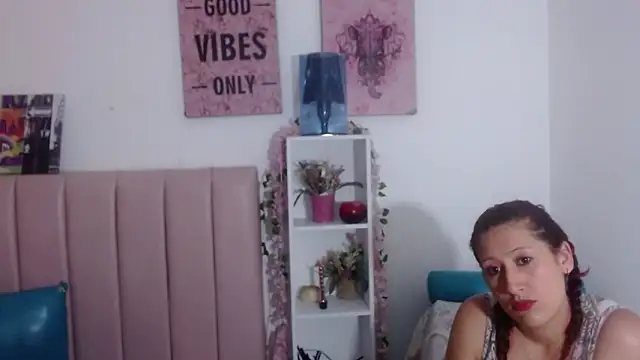 Chloe Wiild online show from September 18, 7:17 pm