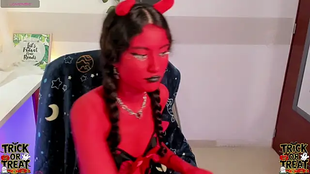 Krysten Riter online show from October 31, 3:08 pm