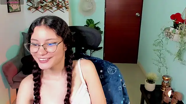 Krysten Riter online show from November 13, 3:49 pm