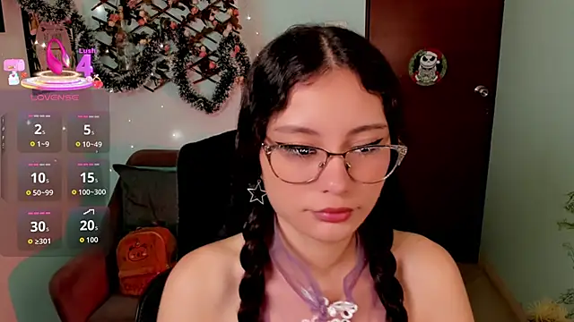 Krysten Riter online show from December 18, 2:43 pm