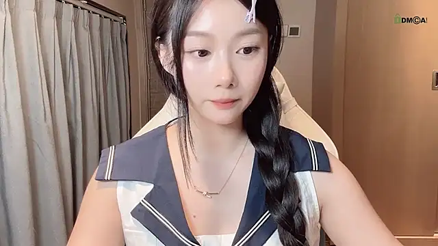 Makinghappymyself  online show from November 14, 9:46 am