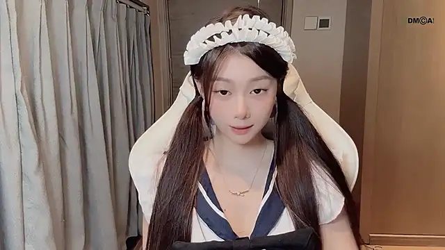 Makinghappymyself  online show from November 28, 11:10 am