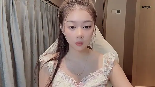 Makinghappymyself  online show from December 22, 5:29 am
