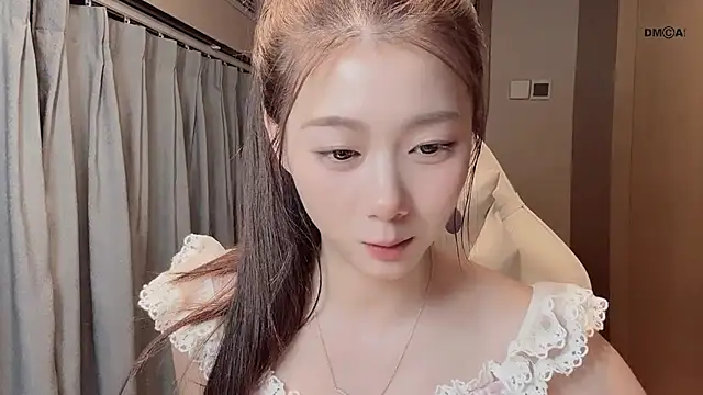 Makinghappymyself  online show from November 29, 10:15 am