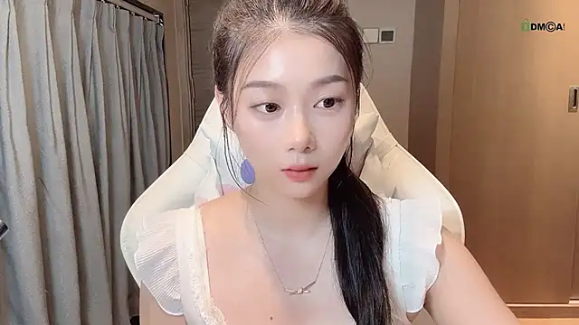 Makinghappymyself  online show from November 18, 12:37 am