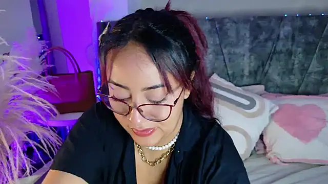DaniniAnderson online show from May 14, 5:04 am